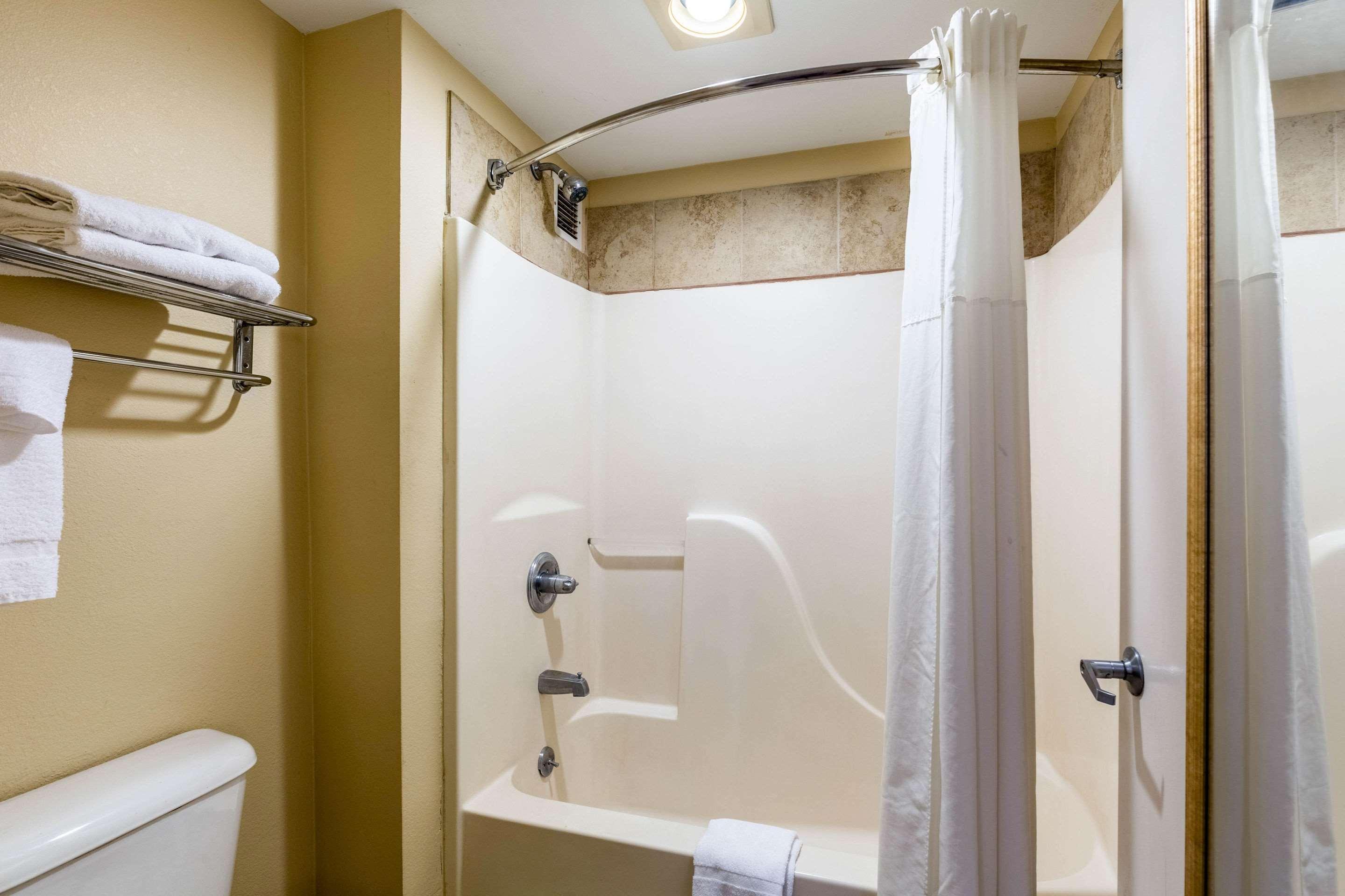 Quality Inn Alexandria Zewnętrze zdjęcie