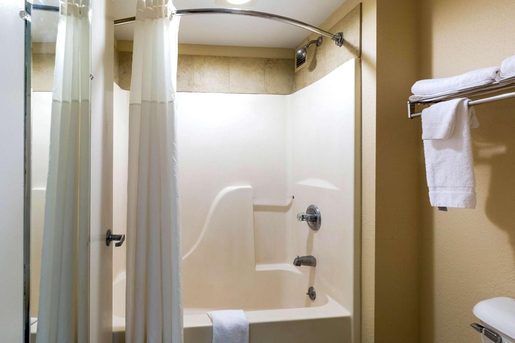 Quality Inn Alexandria Zewnętrze zdjęcie