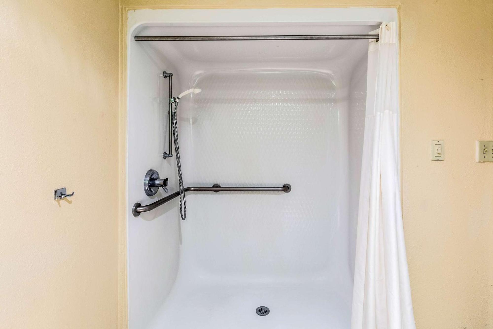 Quality Inn Alexandria Zewnętrze zdjęcie